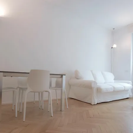 아파트 Brera Fiori Chiari 2*