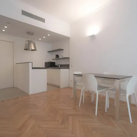 아파트 Brera Fiori Chiari 2*