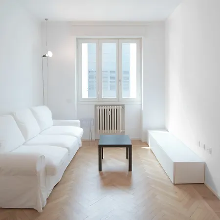 Brera Fiori Chiari Milano